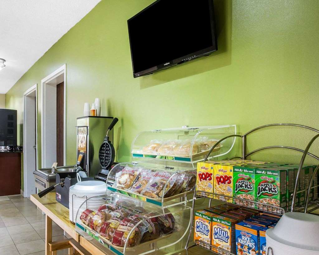 Suburban Studios Augusta Restauracja zdjęcie